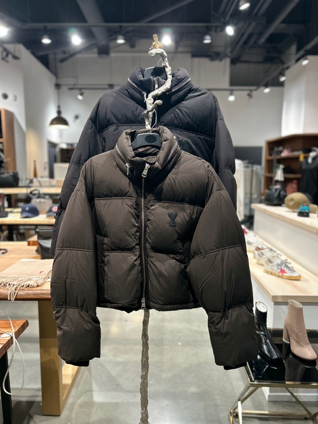 AMI PARIS｜レディース ダウンジャケット FJK413.PA0009