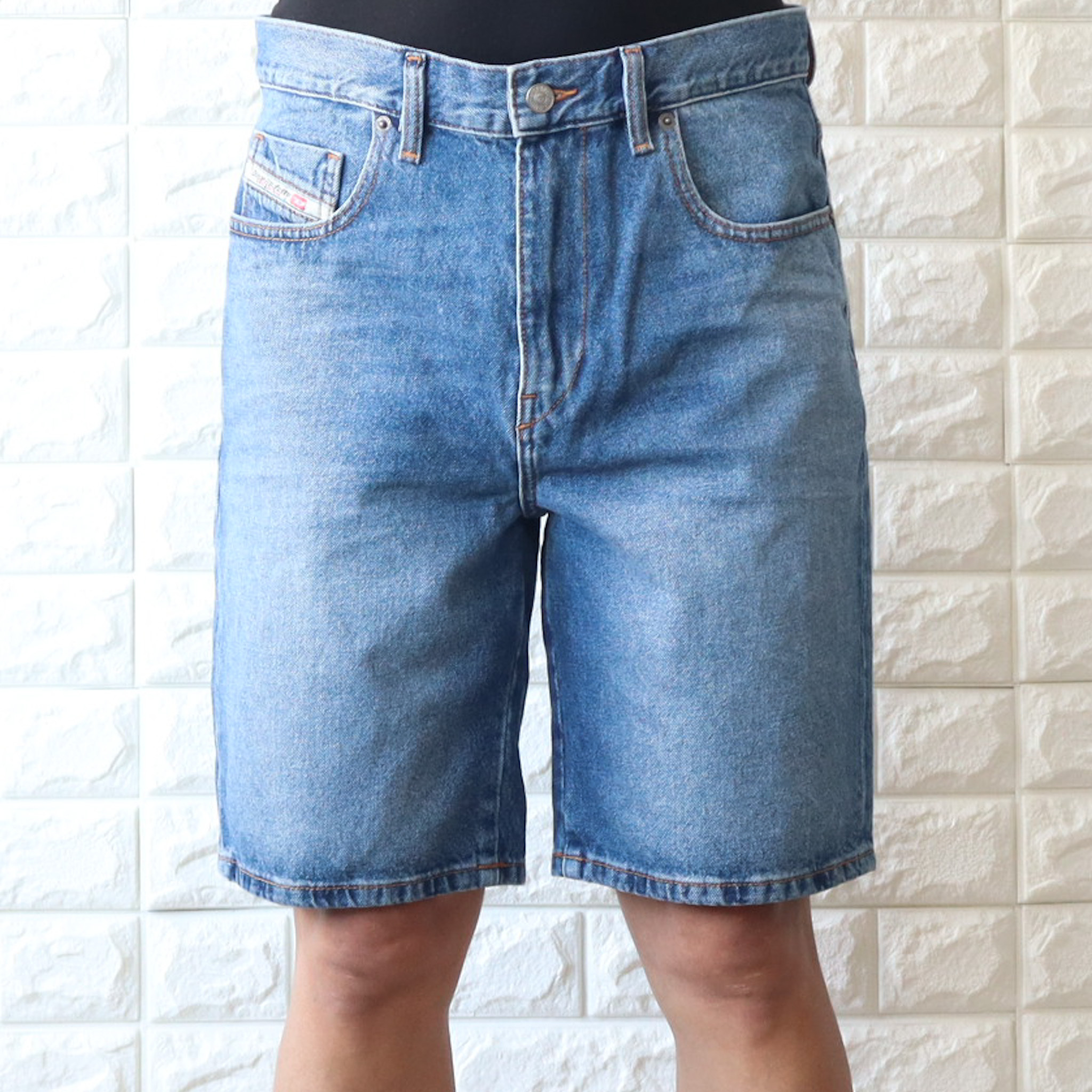 DIESEL ，ハーフパンツ．サイズ：28(L)unisex