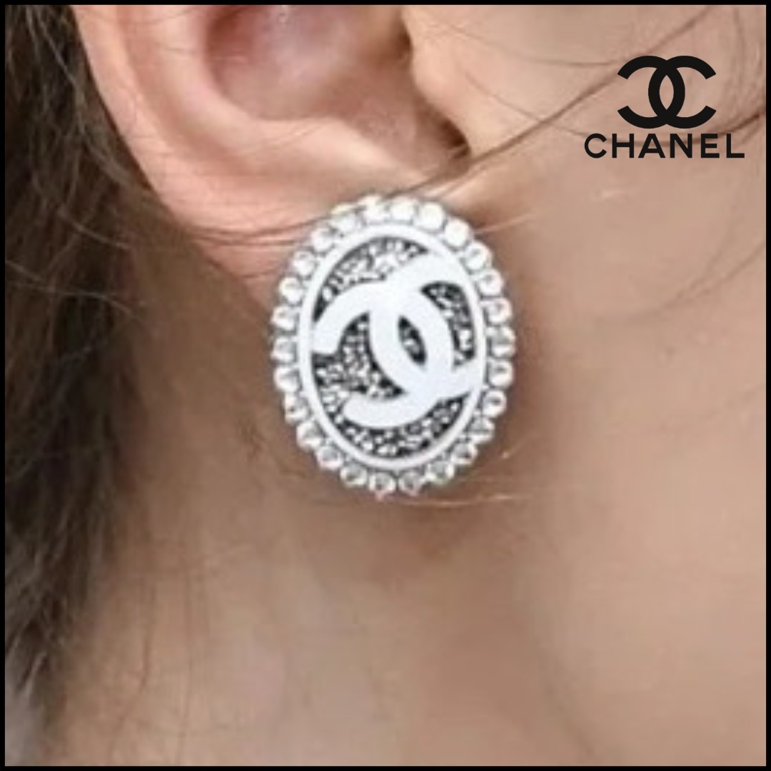 【上品】◆CHANEL◆スタッドピアス シルバー