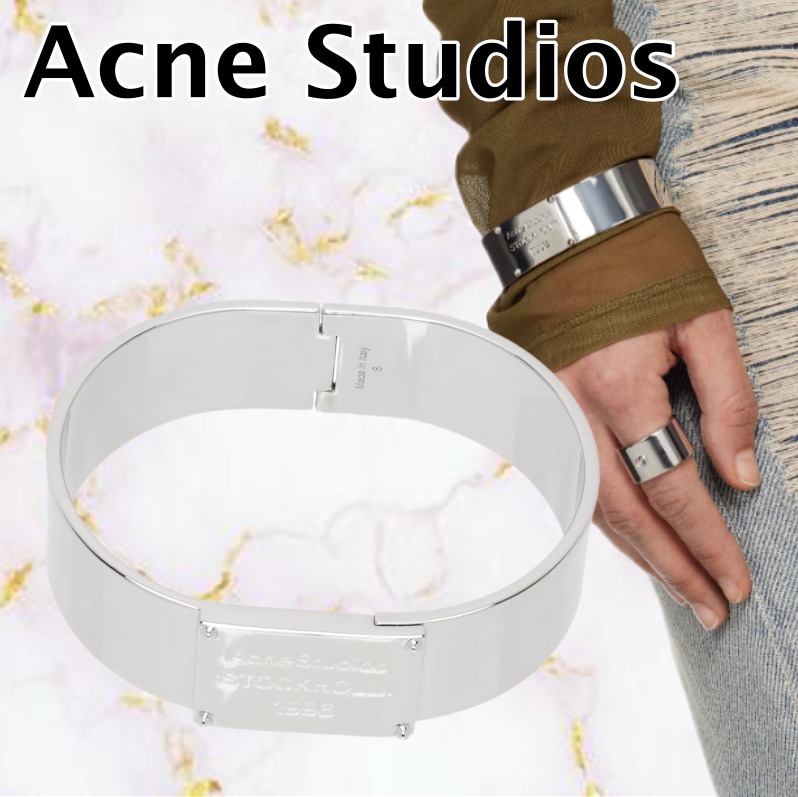 【Acne Studios】シルバー ロゴエングレーブ ブレスレット