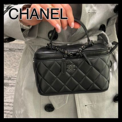 オールブラック CHANEL(シャネル) バッグ・カバン(レディース