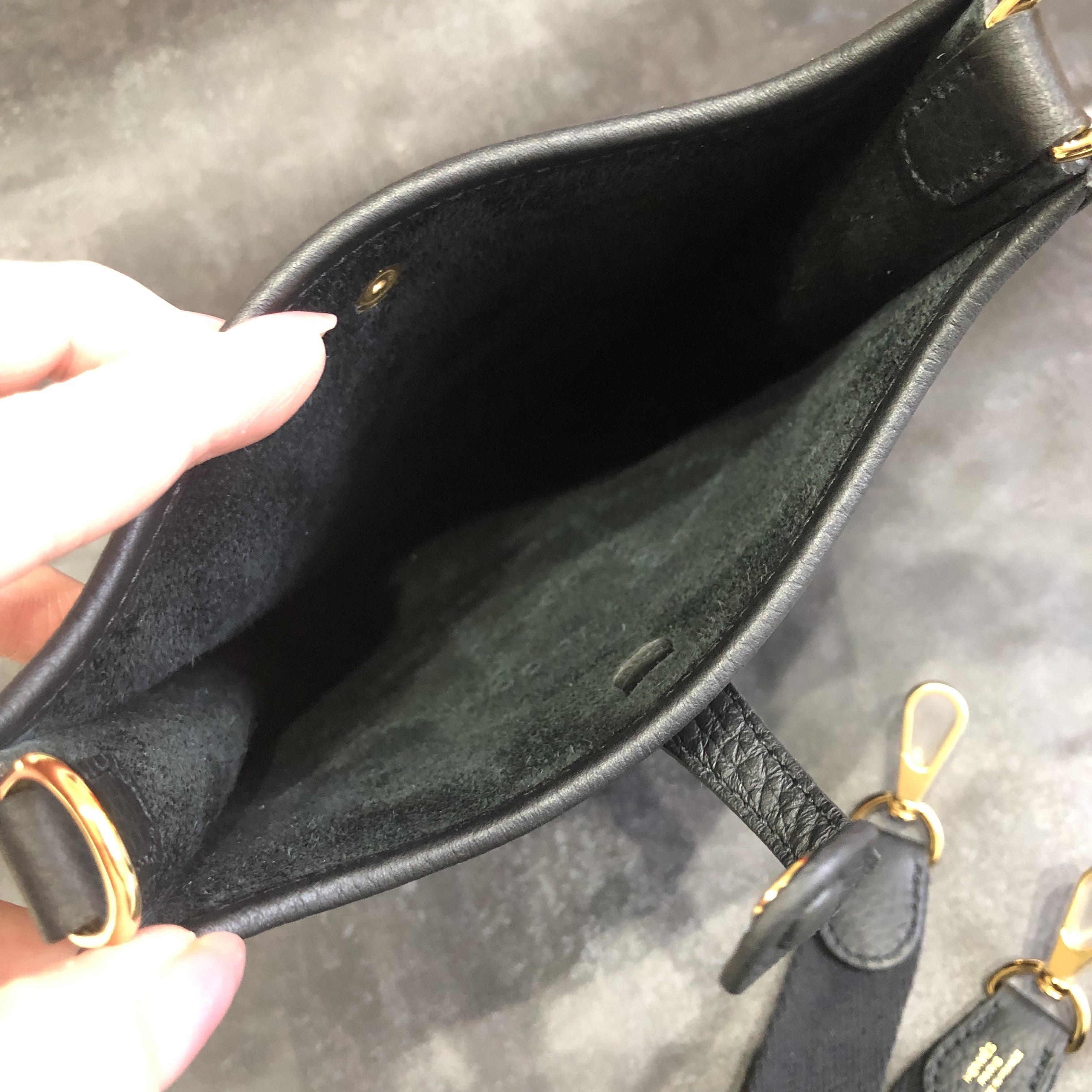 プレゼントに最適☆国内発送 HERMES エブリン ブラック