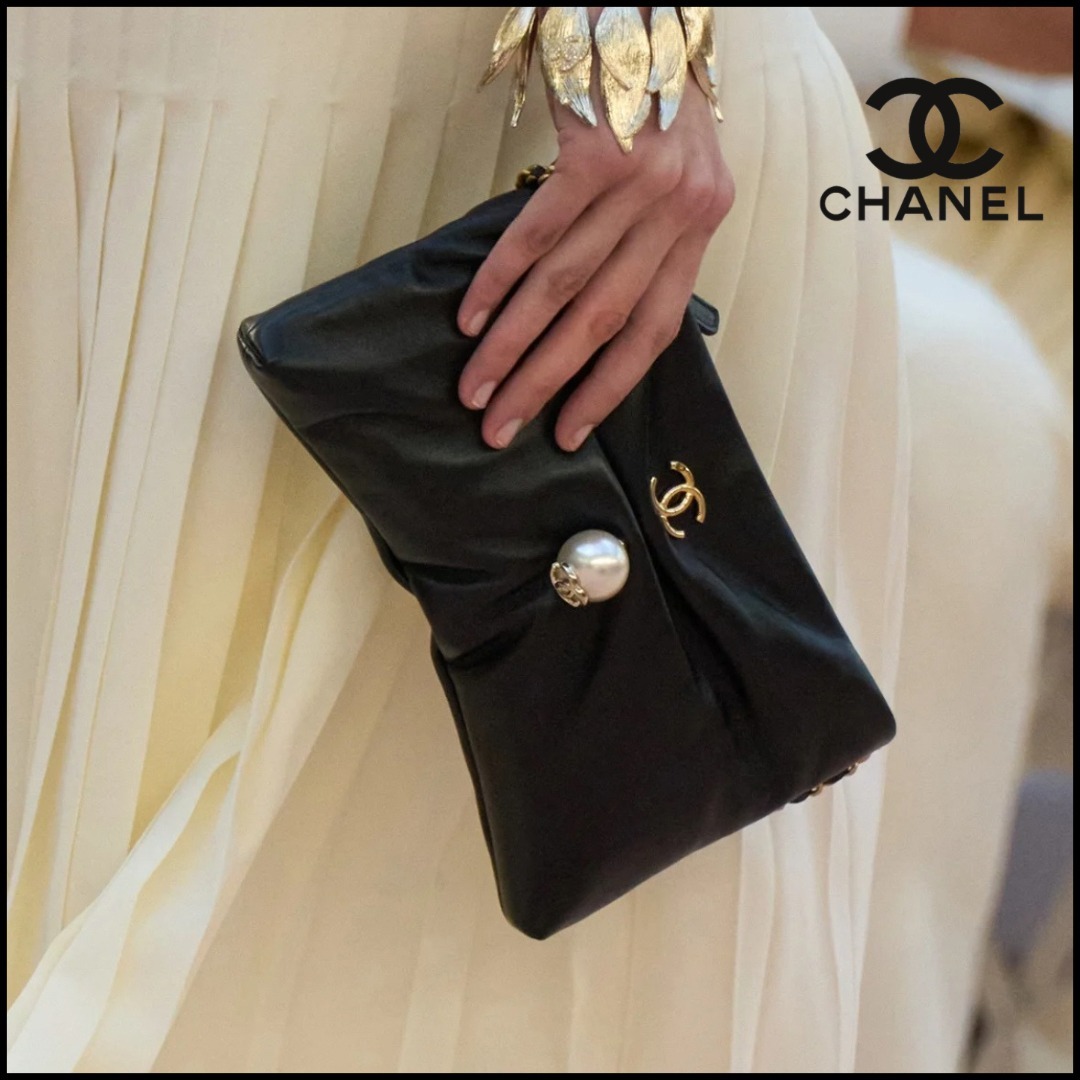 【使いやすい】◆CHANEL◆ラージクラッチバック