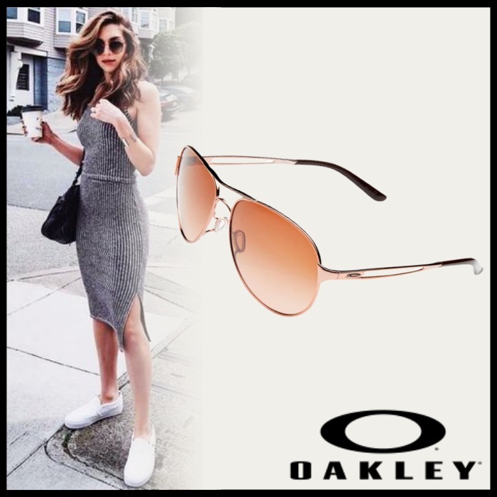 Oakley*エレガント*ローズゴールドカラー*サングラス