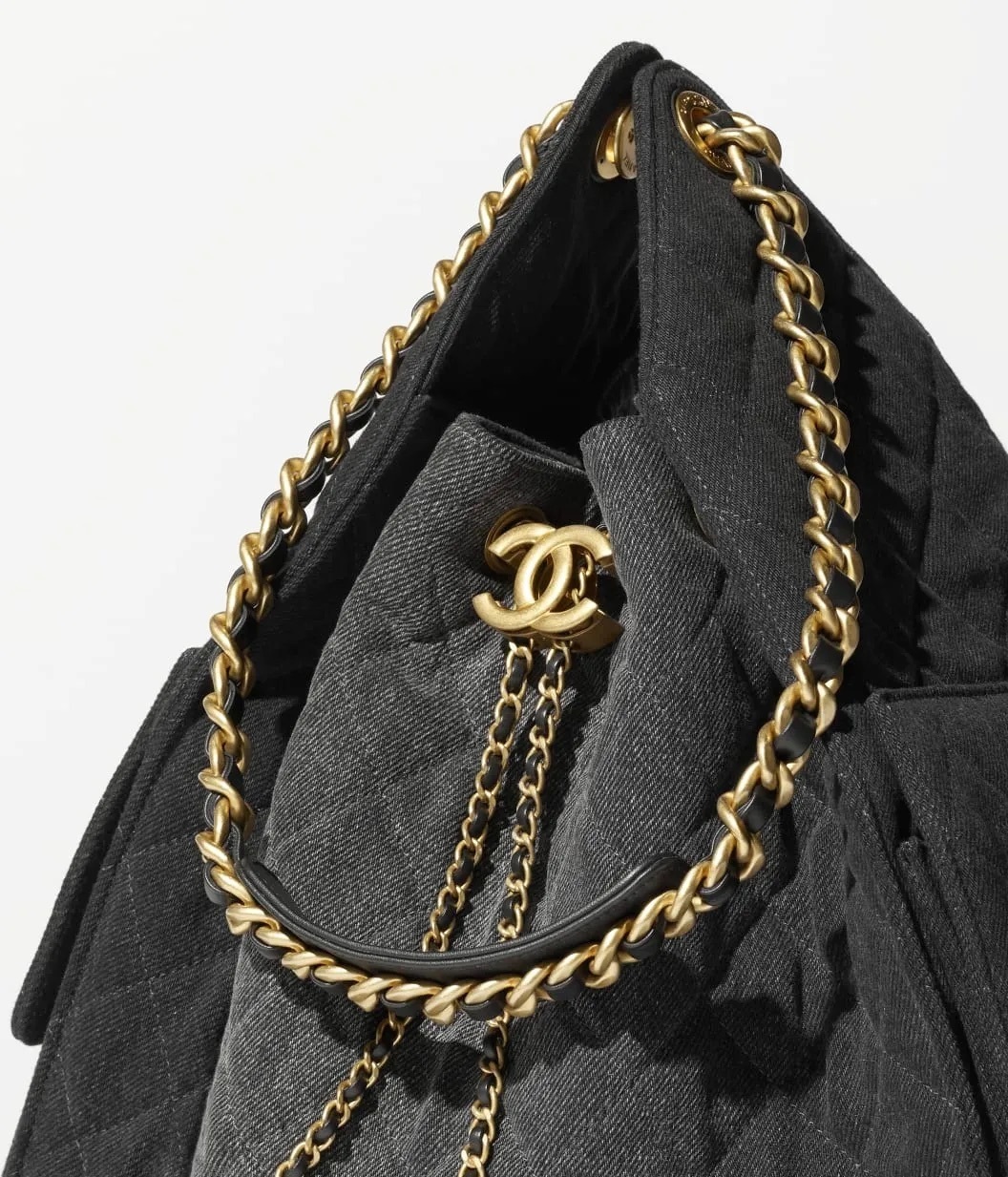 2025の新作!!【CHANEL】CCロゴ ホーボーバッグ デニム 上品なデニム×CCロゴが美しい♪】CHANEL☆25 ホーボーバッグ