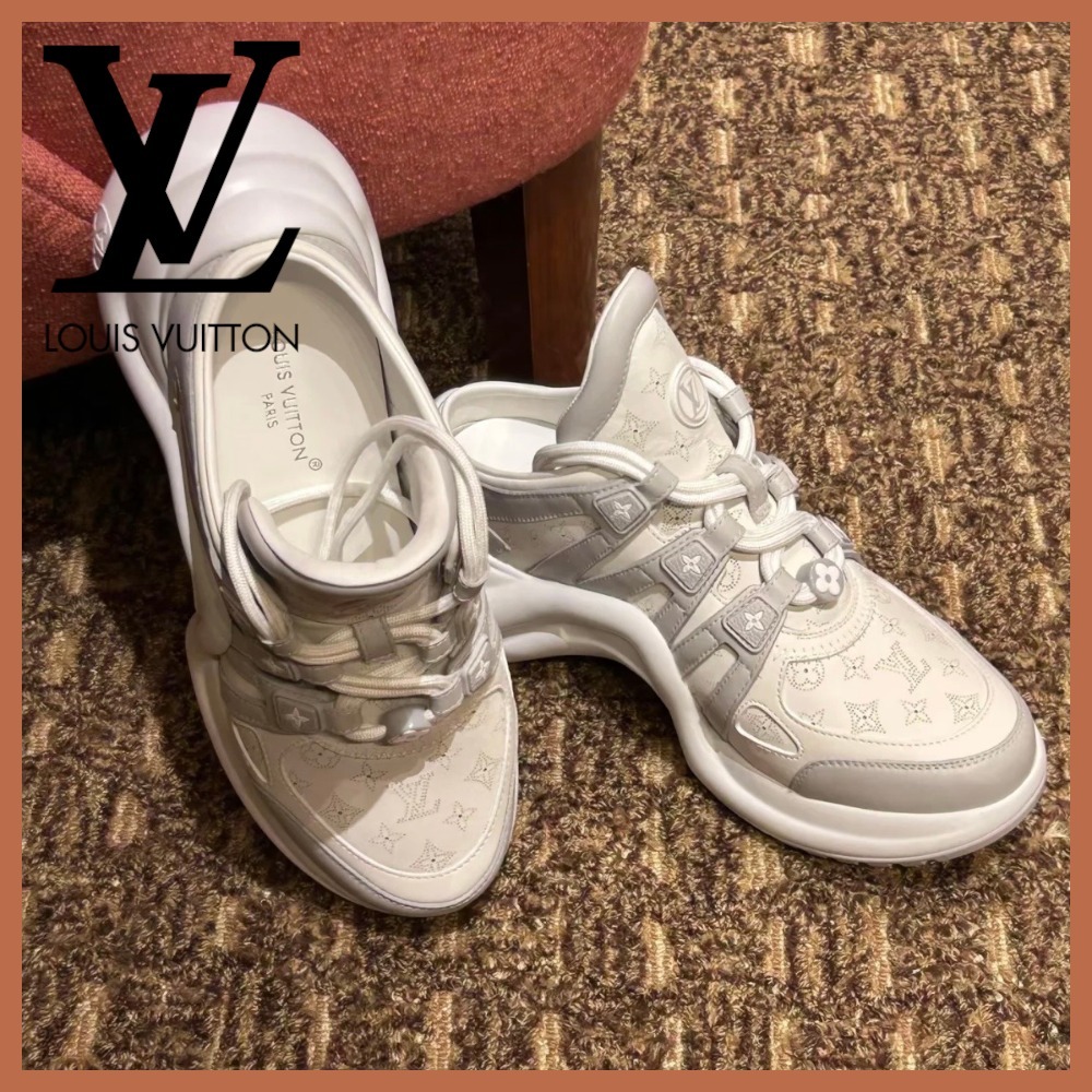 【形が面白い！】LV アーチライト スリングバック スニーカー