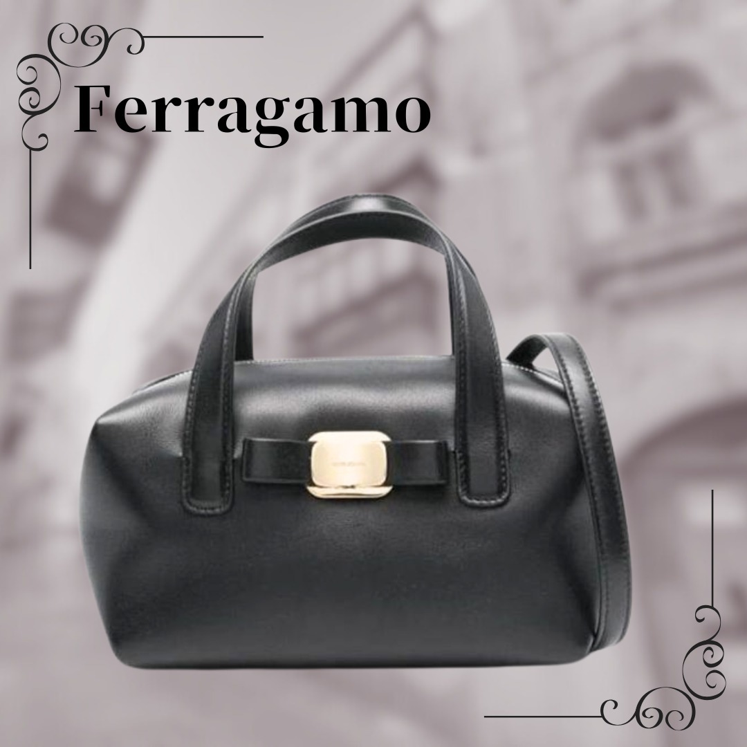 【FERRAGAMO】関税込☆バラプレートミニバッグ ラムスキン