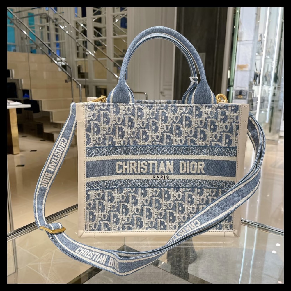【大人気/おしゃれ♪】Dior Book Tote バッグ スモール