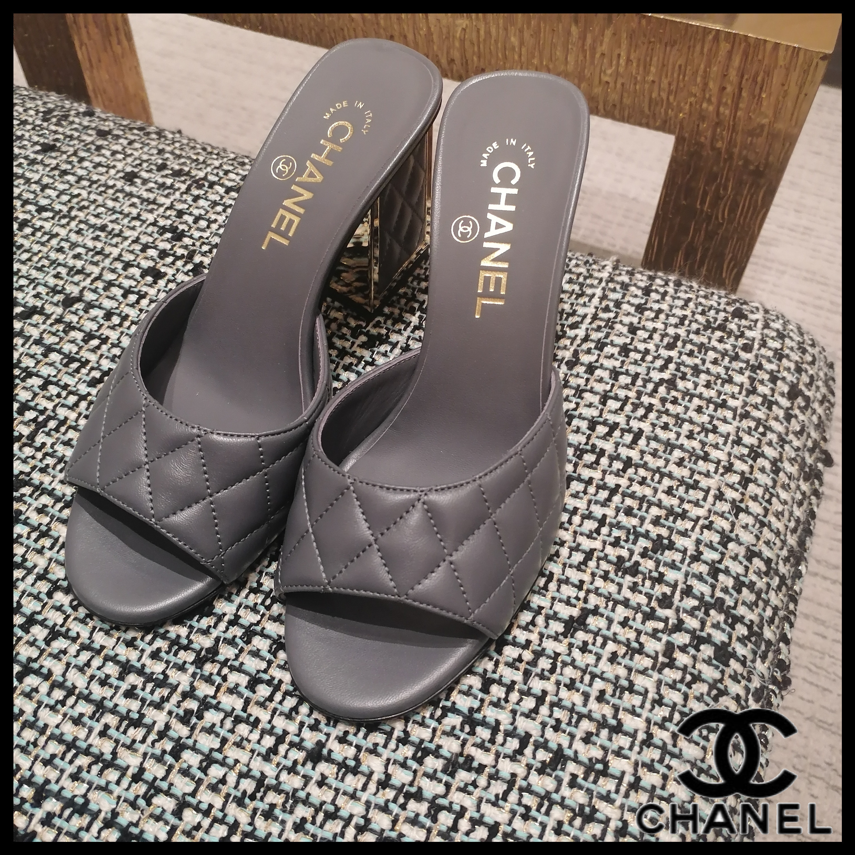 ◆CHANEL◆ CHANEL サンダル グレー