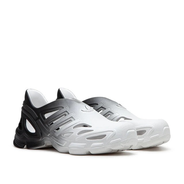 海外限定カラー U adidas adiFOMスーパーノヴァ グレー IF3961