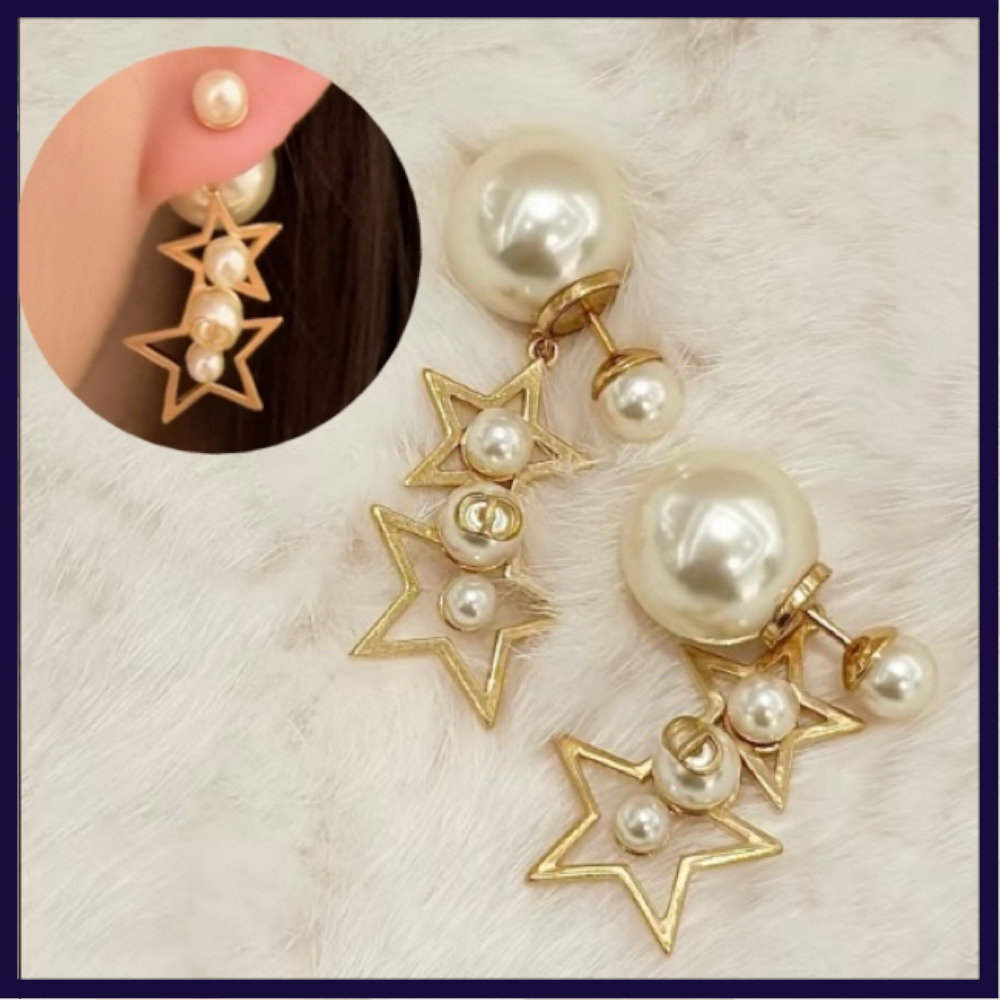 【キラキラ輝くスター♪】DIOR ピアス
