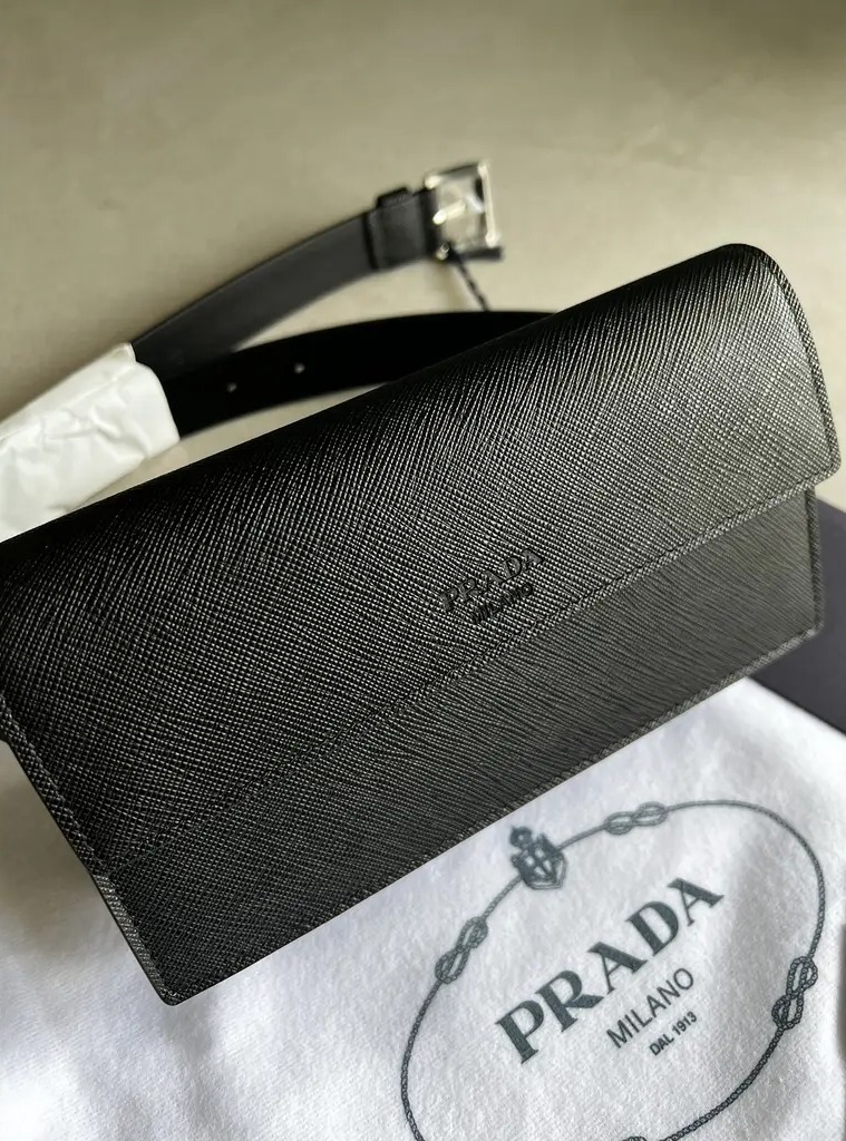 即買い★セール★PRADA★サフィアーノレザーベルトバッグ