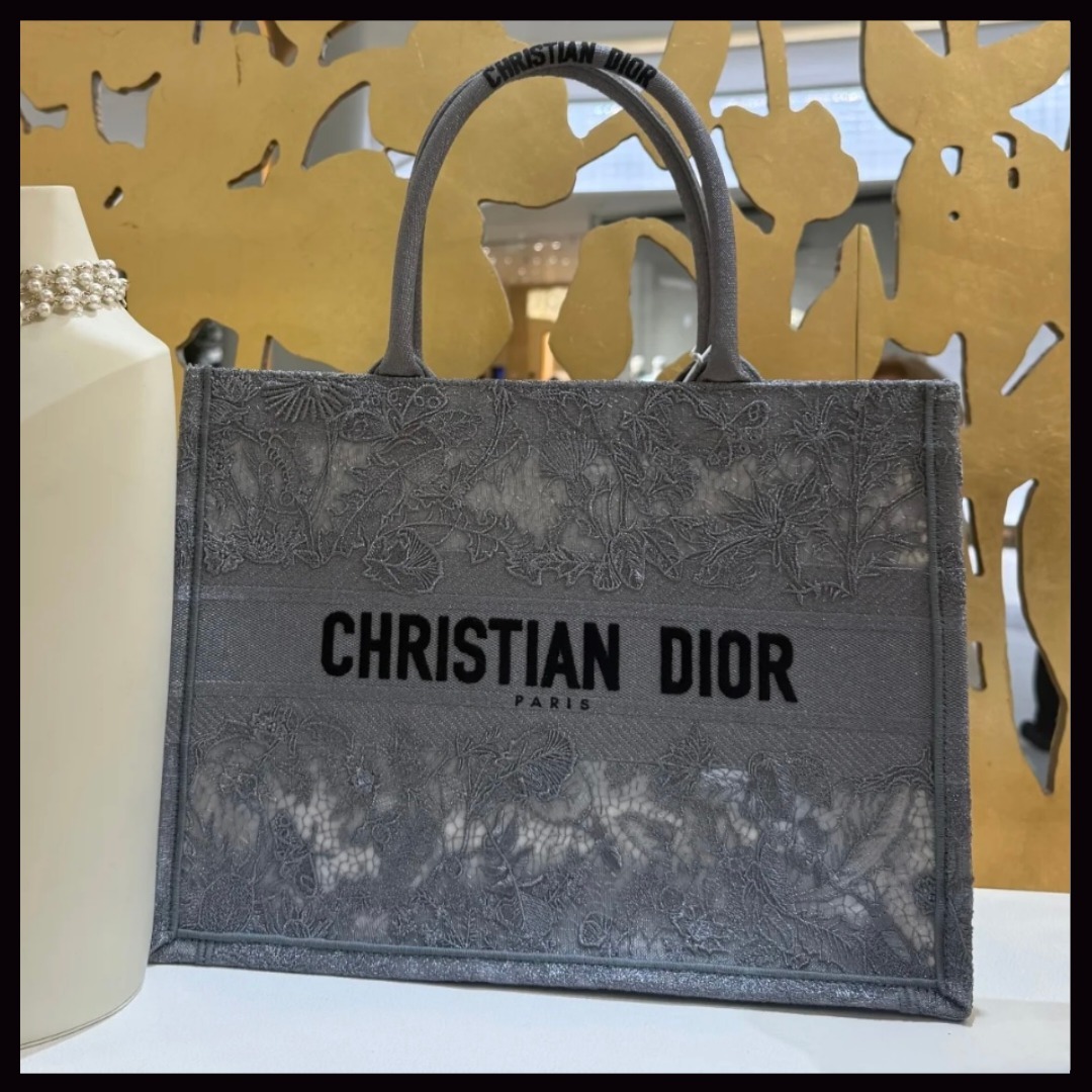 【シックなカラーがおしゃれ♪】 DIOR トートバッグ