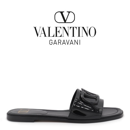 Valentino Garavani V ロゴ サンダル フラット ピンク 関税込