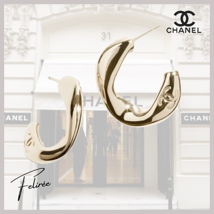 《シンプルなデザイン♡》CHANEL フープピアス