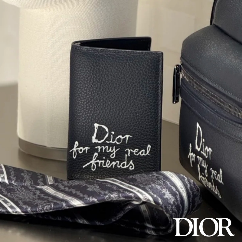 DIOR AND HYLTON NEL バーティカル 2つ折りカードケース