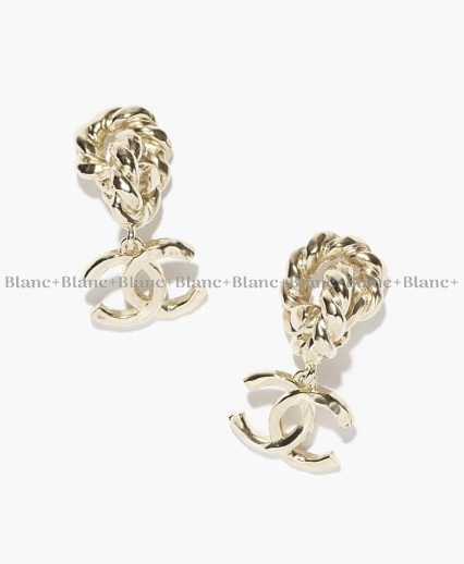 ゴールドで華やか♡【CHANEL】ピアス