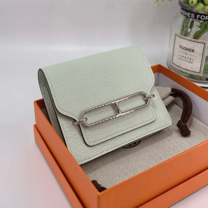 《エレガントな一品♡》HERMES ロウリス スリムウォレット