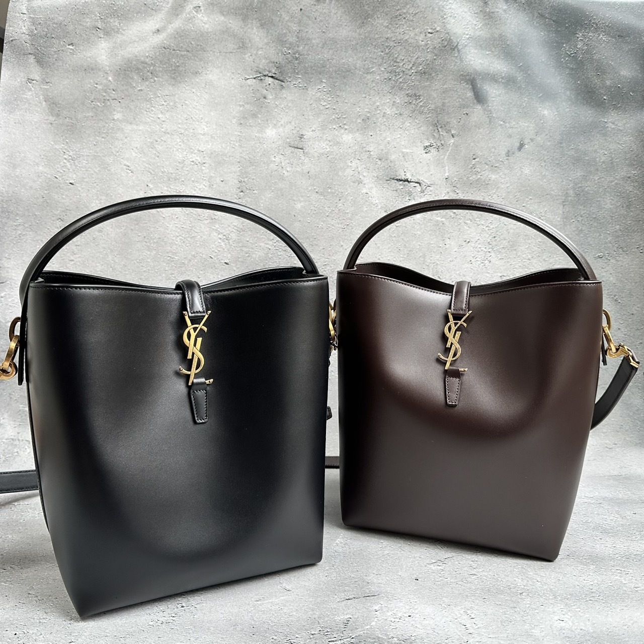 ショルダーバッグ・ポシェット Saint Laurent LE 37