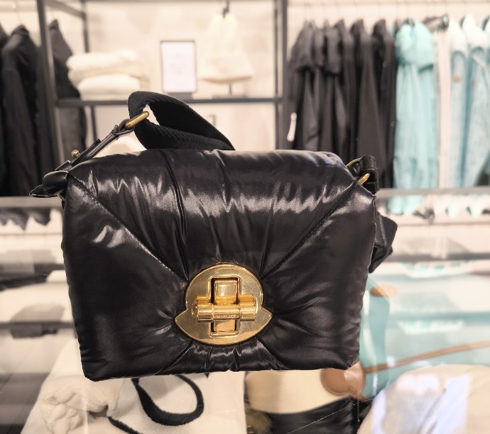 【MONCLER】24SS MINI PUF パッディドフラップショルダー