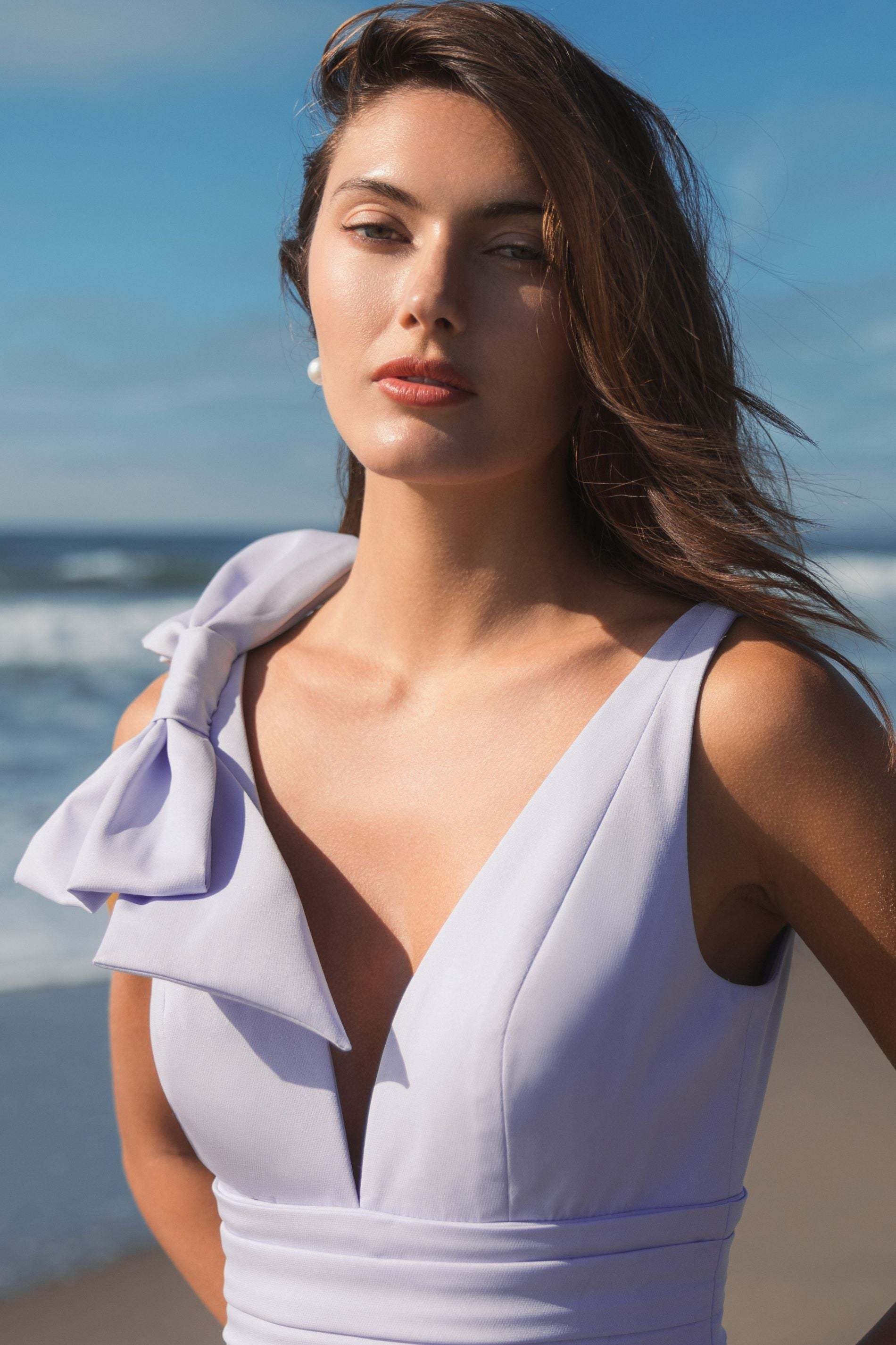 [Mac Duggal] リボンがアクセント エレガント Vネック ドレス 紫 Mac Duggal] リボンがアクセント エレガント Vネック ドレス 紫