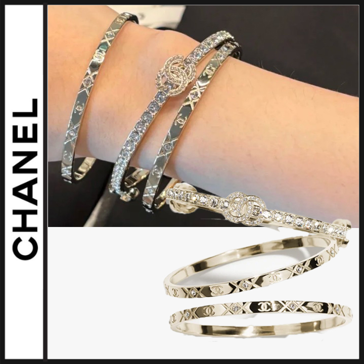 25S シンプルコーデも華やかに♡CHANEL 3連バングル