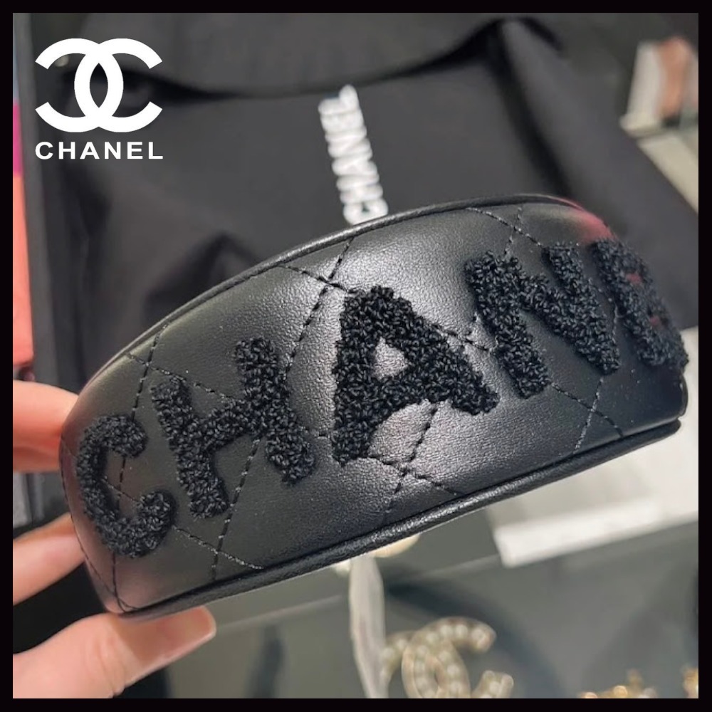 【もこもこの文字が可愛い♪】 CHANEL カチューシャ