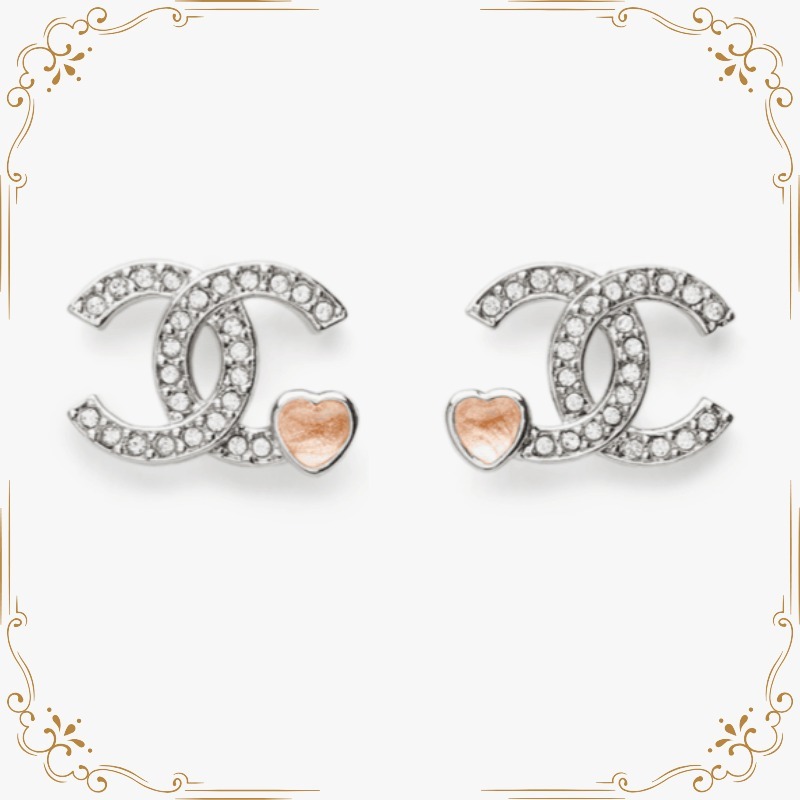 ★ミニハートが可愛い★【CHANEL】ラインストーン※イヤリング