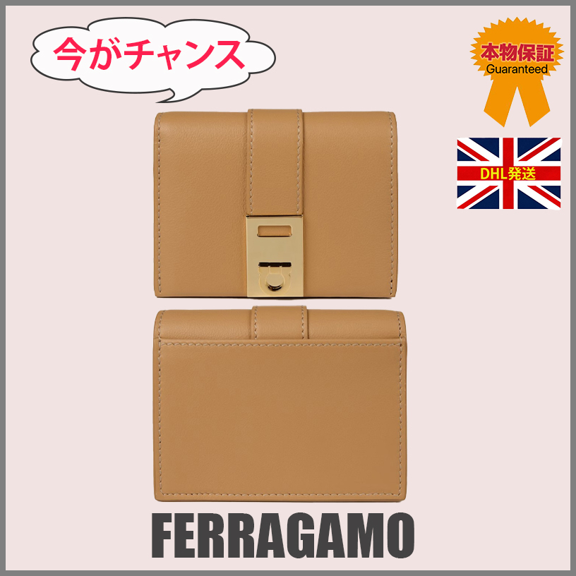 【FERRAGAMO】今がチャンス★HUG WALLET