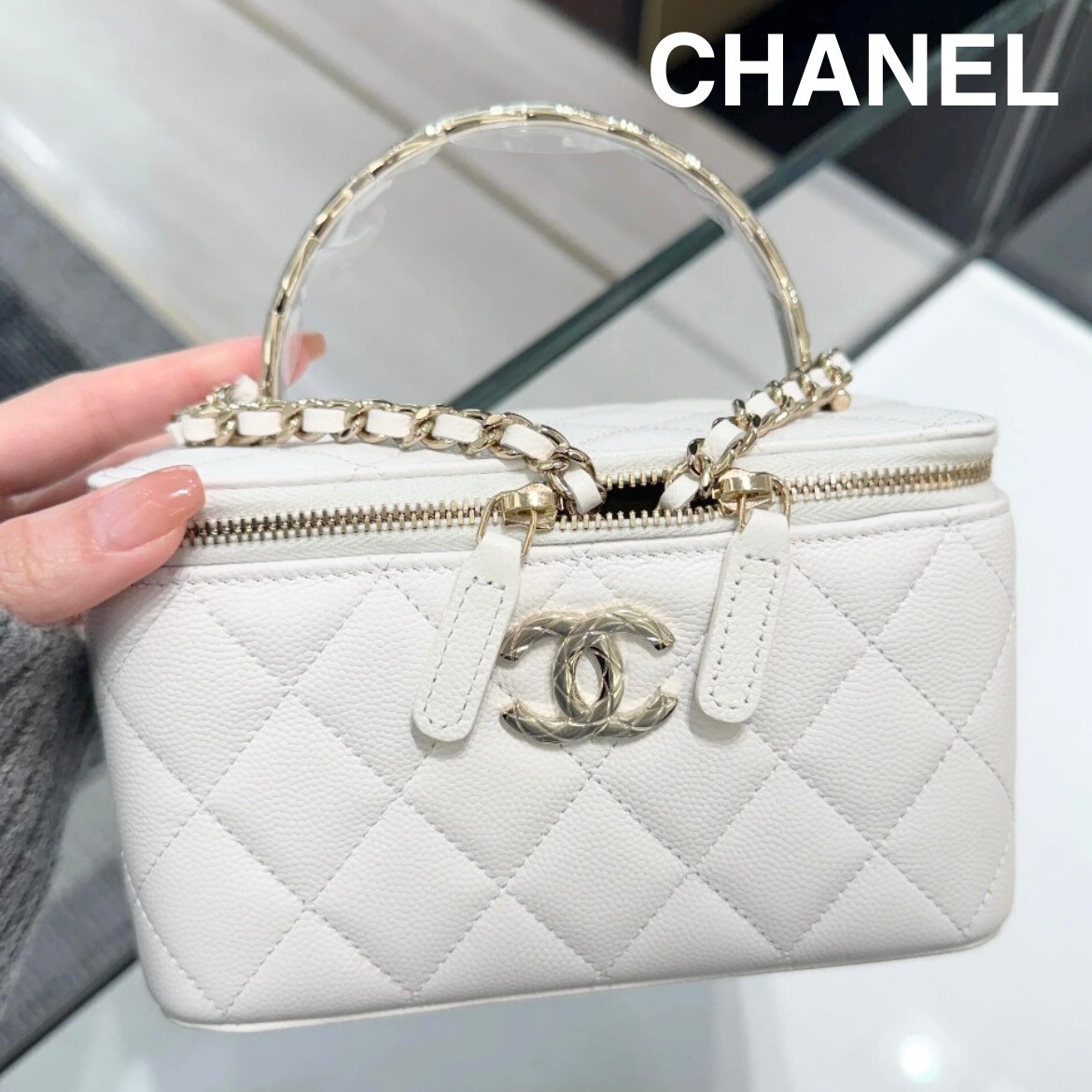 【ハンドルのパールが可愛い】CHANEL★バニティケース★25P限定 ハンドルのパールが可愛い】CHANEL☆バニティケース☆25P限定