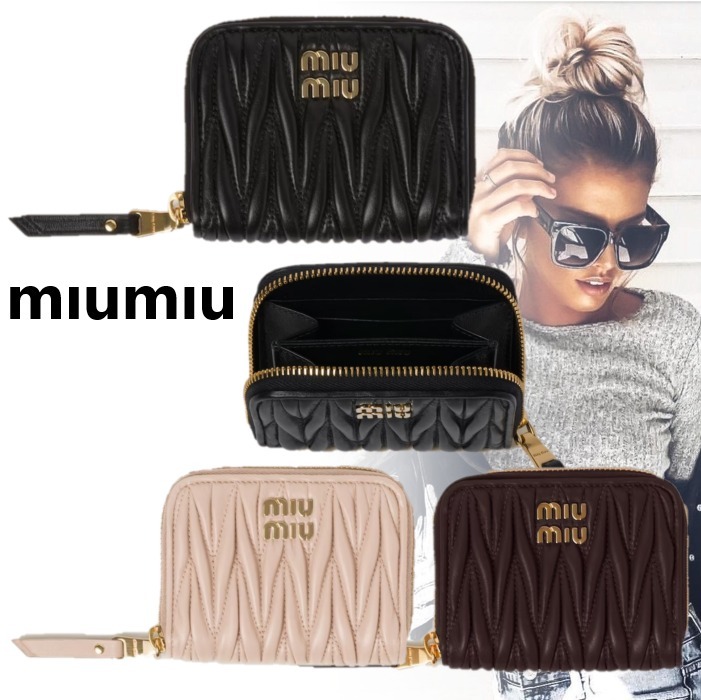 国内直営**miumiu** マテラッセレザー コインケース
