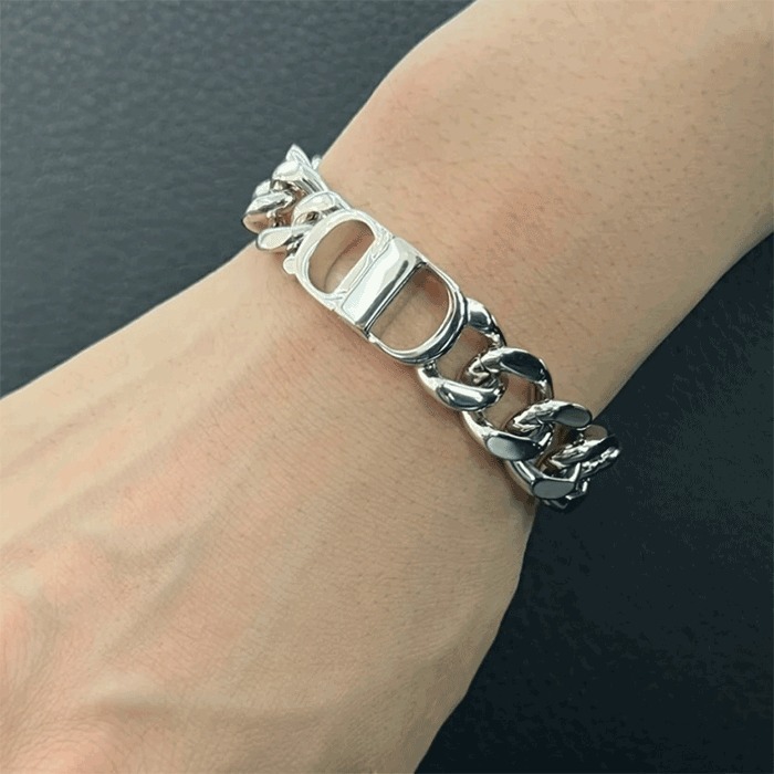 【ギフトに◎人気】Dior CD Icon チェーンリンク ブレスレット