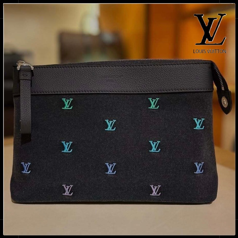【ちょっとしたお出かけに♪】LouisVuitton クラッチバッグ