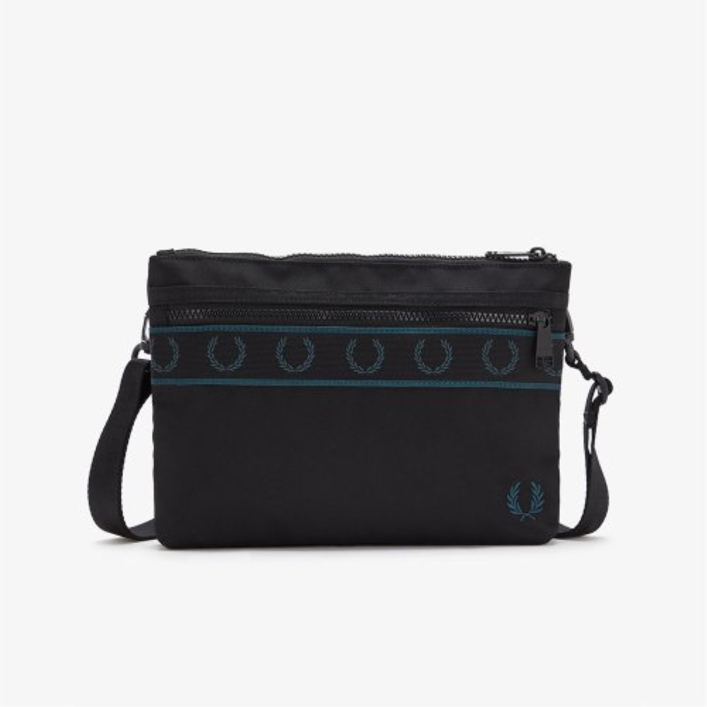 ★FRED PERRY★ Contrast Tape Sacoche Bag 102 CFPU2336271102