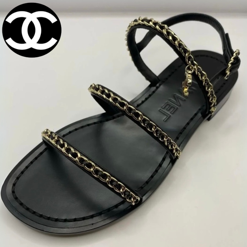 【CCロゴチャームがアクセント☆合わせやすい】CHANEL サンダル