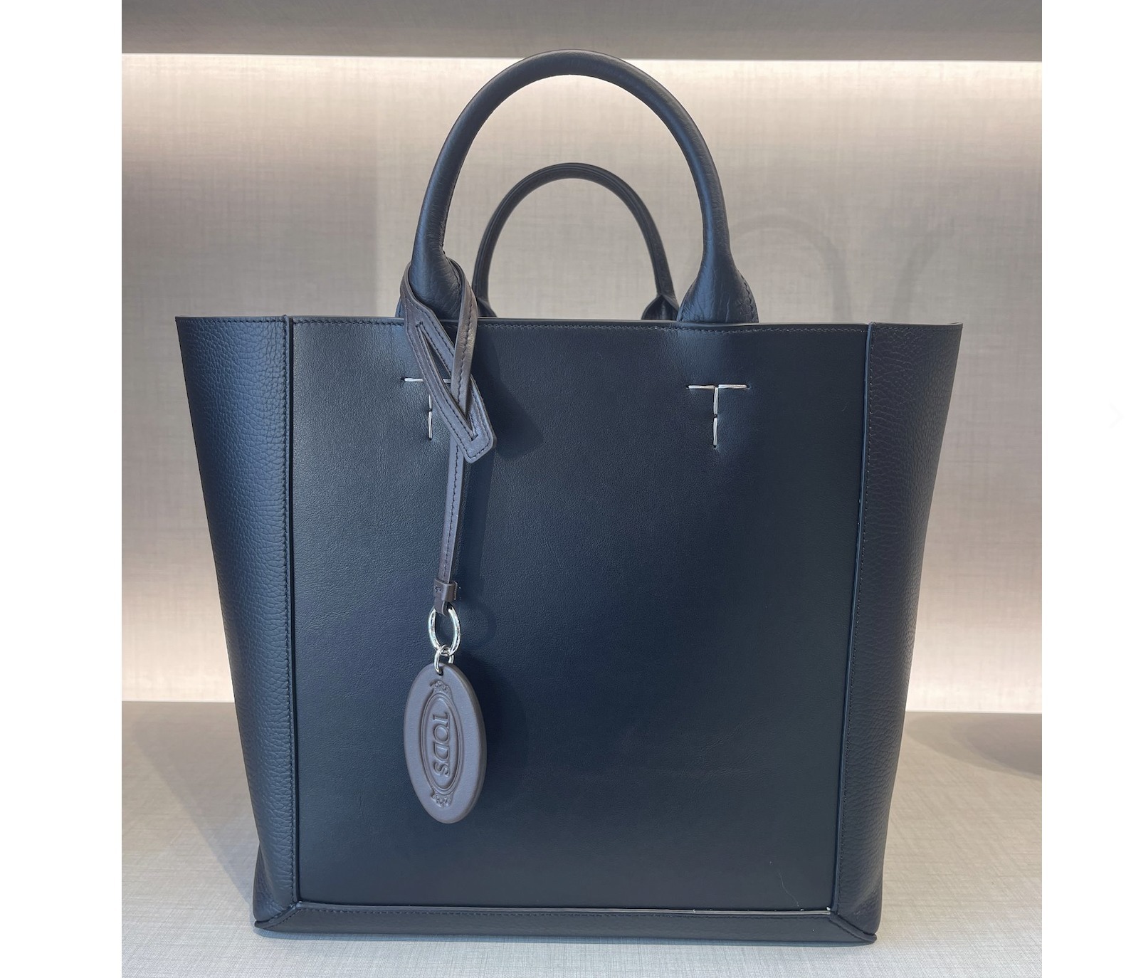 【VIPセール】Tod's （トッズ）2ウェイショルダートートバッグ