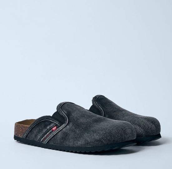 DIESEL 国内発送 D-ウッドストック スリッポンシューズ