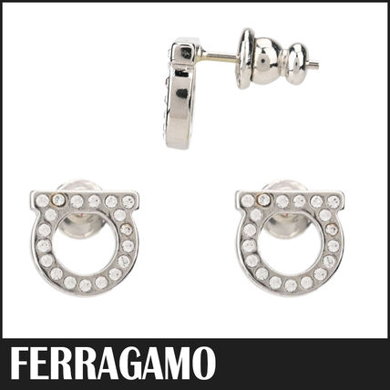 【国内発送】FERRAGAMO ピアス 婦人向け シルバー 楽天市場】フェラガモ（カラーシルバー）（ピアス｜レディース