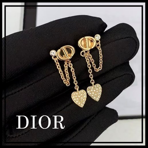 【♡のチャームが揺れる】DIOR ピアス