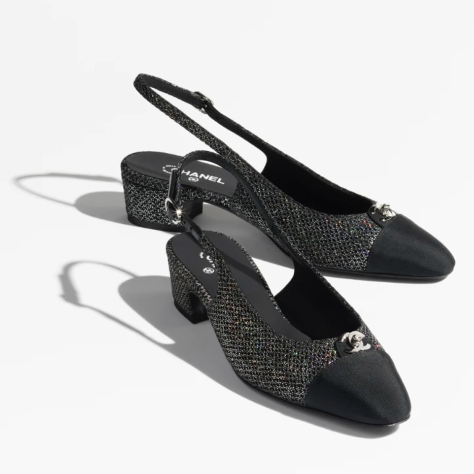 《歩くたび輝くラメ感が上品♪》25S限定★CHANEL スリングバック