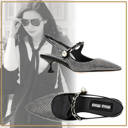 【関送込】MIU MIU 装飾チェーンリンクバレエシューズ ミュウ バレエ レザー キーリング トリック - コレクション