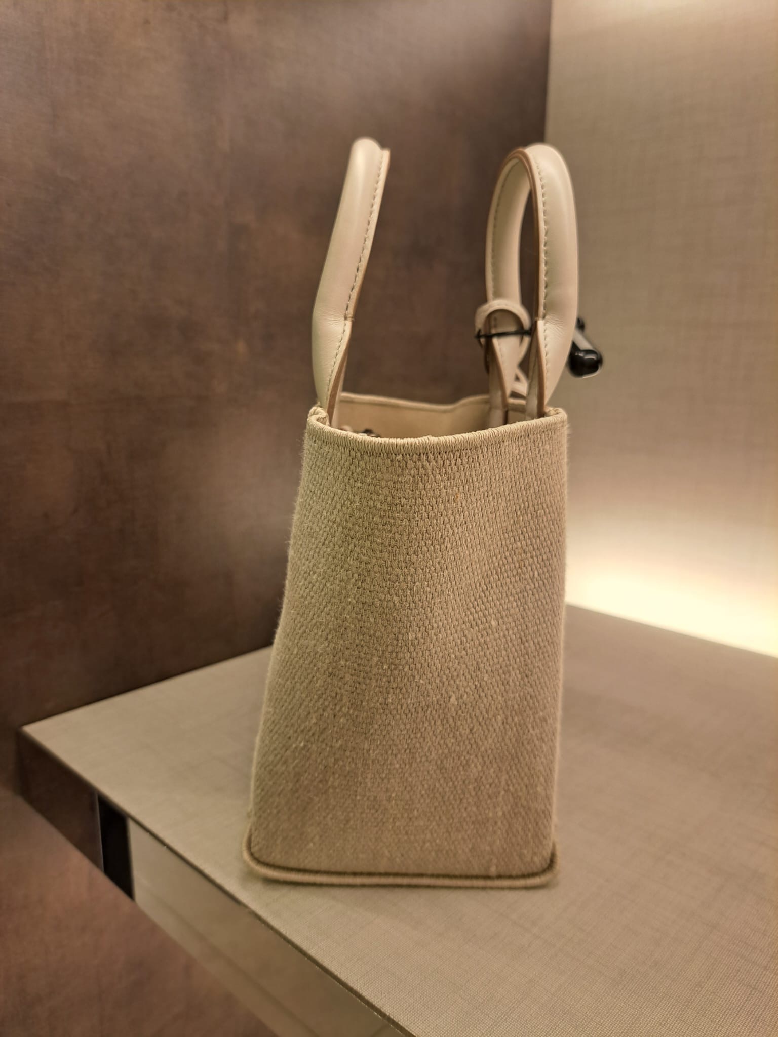 【VIPセール】TOD'S トッズ バッグ XBWCLTA01TOTIP3Q71 VIPセール】TOD'S トッズ トートバッグ XBWFB0A03Z0WSSS202