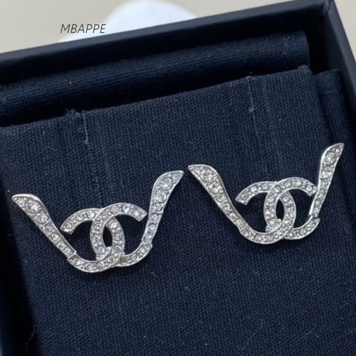 《25SS》キュートなデザイン♪【CHANEL】シャネル ピアス