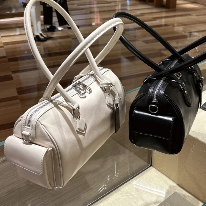 《LVロゴ》Louis Vuitton スピーディカーゴバイブハンドバッグ