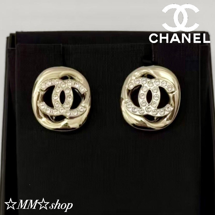 【エレガント♡】CHANEL ロゴピアス キラキラのCCマークがエレガント♡シャネル☆ピアス