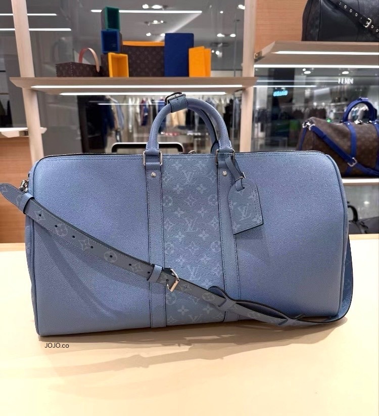 《コーディネートの差し色に♪》Louis Vuittonボストンバッグ