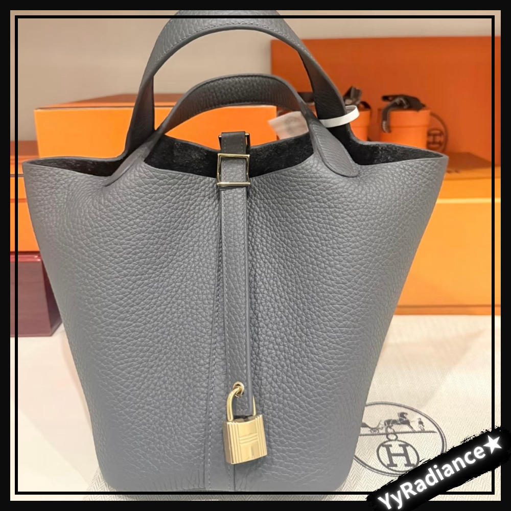【淡いグレーが儚げ綺麗♡】HERMES ピコタンロック18