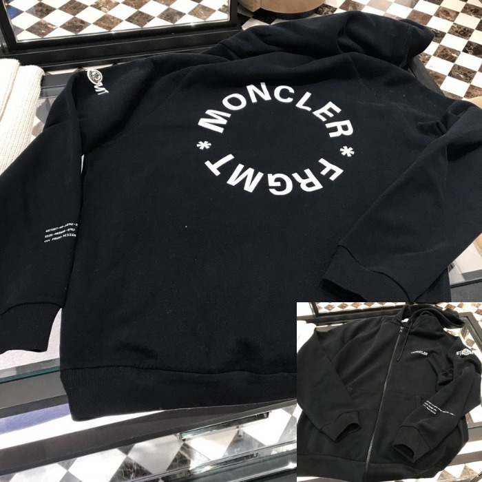 限定コラボ【MONCLER x FRGMT】FRGMTバックロゴZipupフーディー