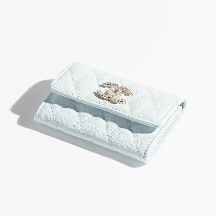 《上品で高貴な印象になれる♪》25S限定★CHANEL カードケース