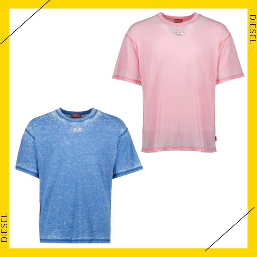 黒財布デニムバッグパンツスニーカーにDIESELディーゼルTシャツ